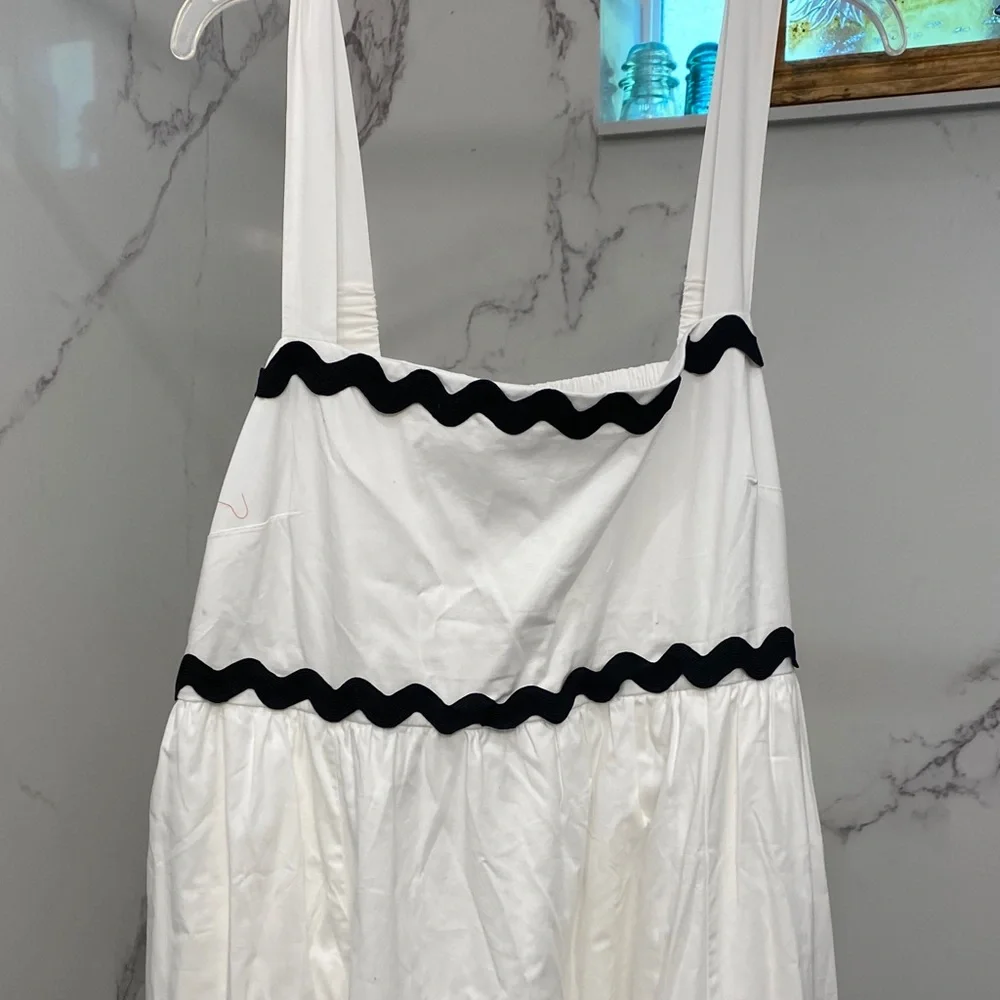 Torrid White and Black Dress - Picture 1 of 5